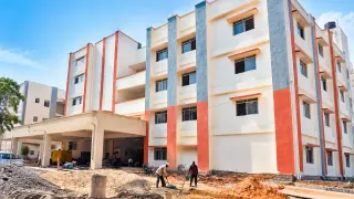 रीवा में कैंसर के आधुनिक इलाज की उम्मीद: दिसंबर से शुरू हो सकती हैं नई सुविधाएं, अस्पताल में 300 बेड की तैयारी